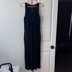 Old Navy Black Sleeveless Maxi Dress
